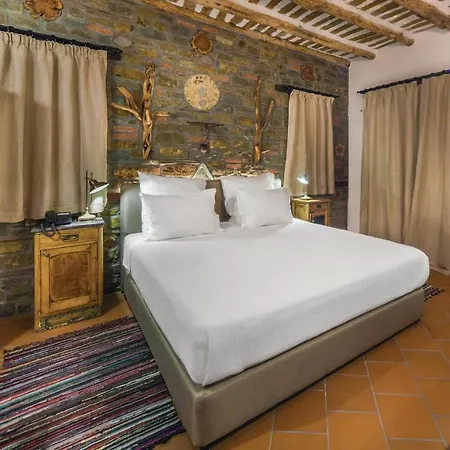 2 Bedroom Gorgeous In Mouzaki *